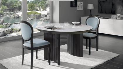 Обеденный стол