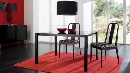 Обеденный стол