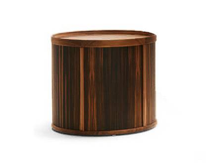 Приставной столик