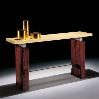 Консольный стол