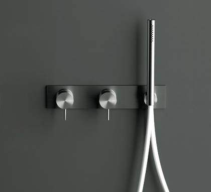 Смеситель для ванной