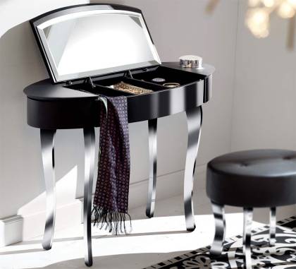 Туалетный столик